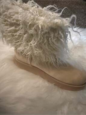 PrettyLittleThing Faux Suede Shaggy Faux Fur Platform Ankle Boots NWT